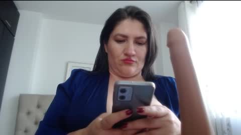 Snapshot of miranda_lovers69 chatting on February 4, 2025, 9:52 pm Miranda online show from February 4, 2025, 9:52 pm