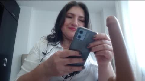 Snapshot of miranda_lovers69 chatting on February 27, 2025, 8:09 pm Miranda online show from February 27, 2025, 8:09 pm