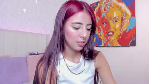 Snapshot of mirandaa_rogers chatting on September 28, 2025, 2:33 pm Miranda Rogers online show from September 28, 2025, 2:33 pm