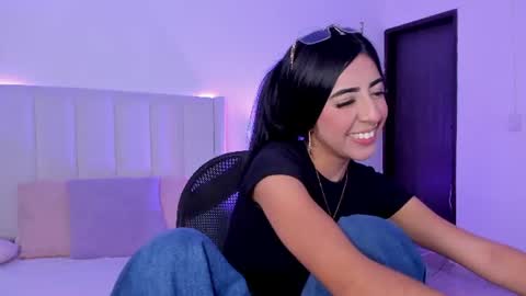 Snapshot of mirandaa_rogers chatting on July 25, 2026, 7:11 pm Miranda Rogers online show from July 25, 2026, 7:11 pm
