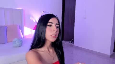 Snapshot of mirandaa_rogers chatting on July 26, 2026, 2:46 pm Miranda Rogers online show from July 26, 2026, 2:46 pm