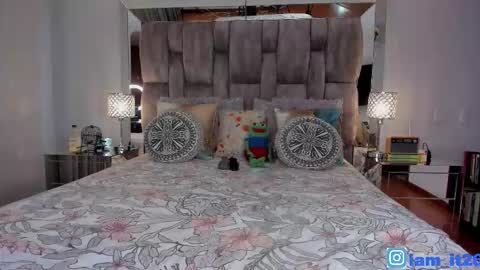 Miranda online show from September 15, 2025, 11:49 pm