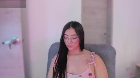 Snapshot of mirandajohnson_ chatting on October 21, 2025, 12:06 pm Miranda online show from October 21, 2025, 12:06 pm