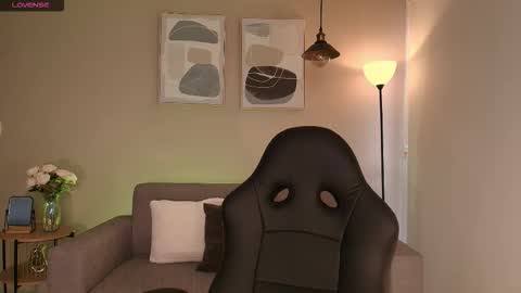 Miranda Shaw online show from November 12, 2025, 9:47 pm