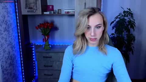 Snapshot of miraraid chatting on March 8, 2025, 5:17 am miraraid online show from March 8, 2025, 5:17 am