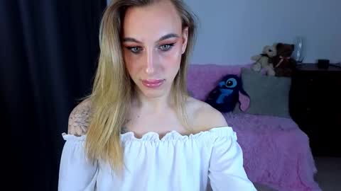 Snapshot of miraraid chatting on October 19, 2025, 3:18 am miraraid online show from October 19, 2025, 3:18 am