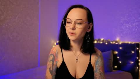 MiraSkyy online show from May 3, 2026, 4:57 pm