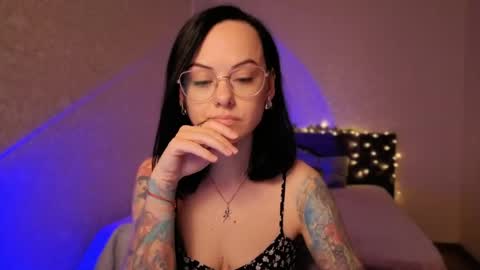 MiraSkyy online show from May 24, 2026, 3:17 pm