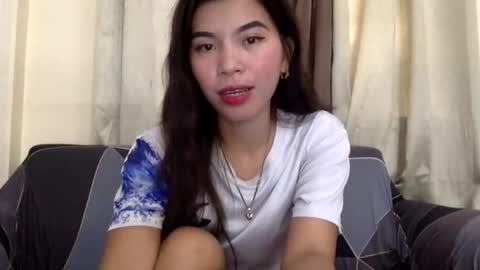 Snapshot of mireill_sex chatting on June 22, 2026, 12:35 am mireill_sex online show from June 22, 2026, 12:35 am