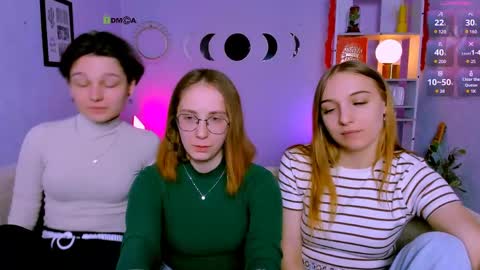 Snapshot of mirginia_lovely chatting on March 19, 2026, 1:15 pm mirgi online show from March 19, 2026, 1:15 pm