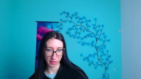 Snapshot of miriam_candyy chatting on November 24, 2025, 6:24 am Mariam online show from November 24, 2025, 6:24 am