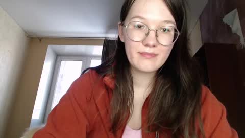 Snapshot of miriamor chatting on February 19, 2025, 10:23 am Mira online show from February 19, 2025, 10:23 am