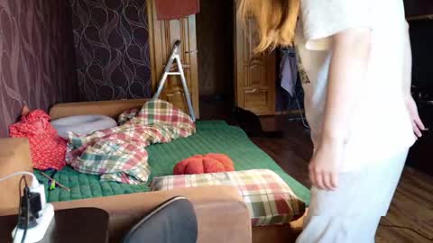 Snapshot of miriamor chatting on May 19, 2026, 6:53 am Mira online show from May 19, 2026, 6:53 am