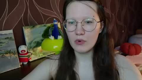 Snapshot of miriamor chatting on July 7, 2026, 8:51 am Mira online show from July 7, 2026, 8:51 am