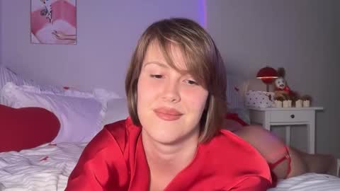 Snapshot of mirrorofsoul chatting on December 3, 2025, 5:00 pm Shelley online show from December 3, 2025, 5:00 pm