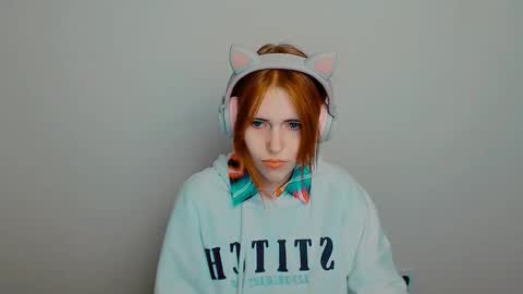 misaki_chan_ online show from October 4, 2025, 9:57 pm