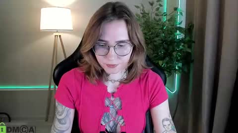 Snapshot of misha_moss chatting on March 23, 2026, 8:07 am Misha online show from March 23, 2026, 8:07 am