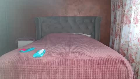 Snapshot of mishakiss34 chatting on December 10, 2024, 10:38 am Misha online show from December 10, 2024, 10:38 am