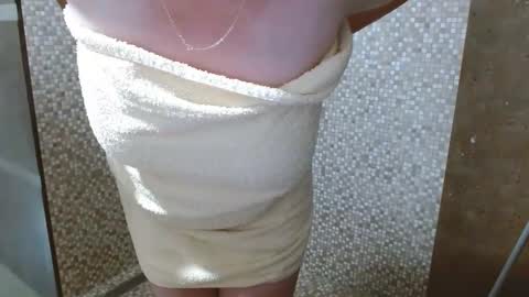 Snapshot of mishakiss34 chatting on October 23, 2025, 6:50 pm Misha online show from October 23, 2025, 6:50 pm