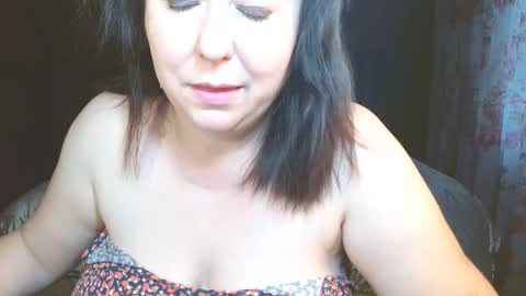 Snapshot of mishakiss34 chatting on November 23, 2025, 1:00 pm Misha online show from November 23, 2025, 1:00 pm