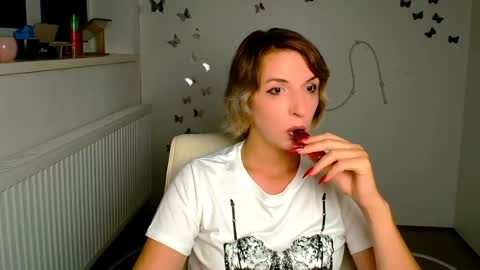 Snapshot of mishelle_blondie chatting on July 11, 2026, 11:46 am Mishelle online show from July 11, 2026, 11:46 am