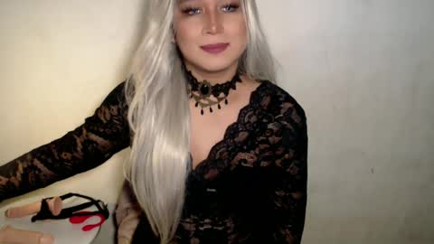 Snapshot of miss_4cuck_ chatting on June 27, 2026, 12:22 pm miss_4cuck_ online show from June 27, 2026, 12:22 pm