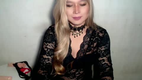 Snapshot of miss_4cuck_ chatting on July 3, 2026, 12:00 pm miss_4cuck_ online show from July 3, 2026, 12:00 pm