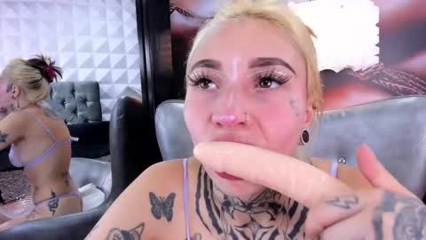 Snapshot of miss___angel chatting on February 13, 2025, 6:38 pm miss___angel online show from February 13, 2025, 6:38 pm