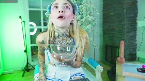 miss___angel online show from April 22, 2026, 11:01 am