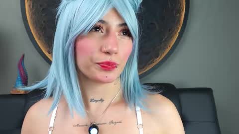 Charlotte online show from December 2, 2025, 1:39 pm