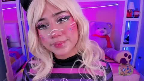 Snapshot of miss___megan chatting on May 14, 2026, 2:40 am Megan online show from May 14, 2026, 2:40 am