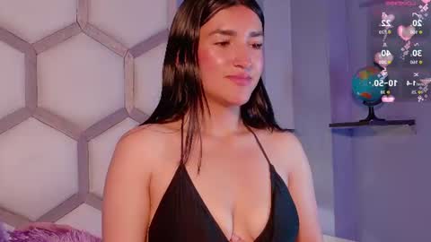 Snapshot of miss__jones_ chatting on June 25, 2026, 5:39 pm miss__jones_ online show from June 25, 2026, 5:39 pm
