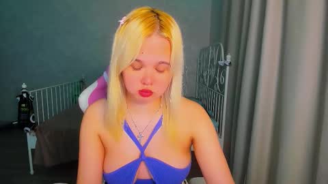 miss__selena online show from February 21, 2026, 10:00 pm