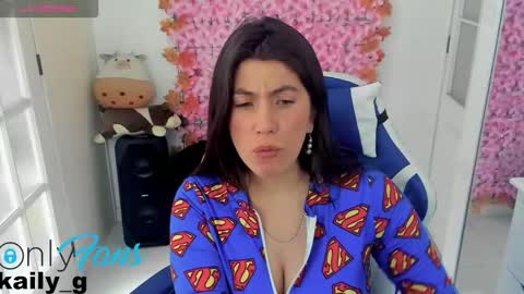 miss_adams01 online show from October 17, 2025, 5:59 pm