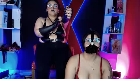 miss_and_submissive2 online show from November 5, 2025, 3:17 am