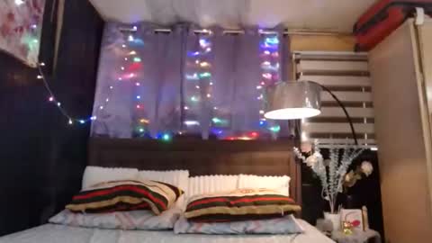 Snapshot of miss_angelic15 chatting on March 19, 2026, 1:42 am miss angelic15 online show from March 19, 2026, 1:42 am