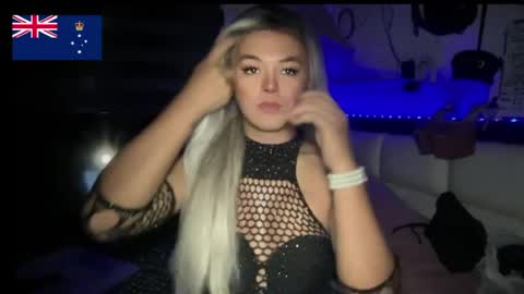 Snapshot of miss_antonette_xxx chatting on July 20, 2026, 12:14 am Call me Miss Antonette online show from July 20, 2026, 12:14 am