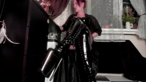 Snapshot of miss_asmodeus chatting on June 20, 2026, 9:50 pm missAsmodeus online show from June 20, 2026, 9:50 pm