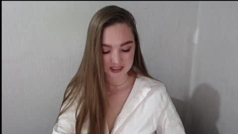 Snapshot of miss_azalea chatting on November 5, 2025, 5:57 pm Georgia online show from November 5, 2025, 5:57 pm