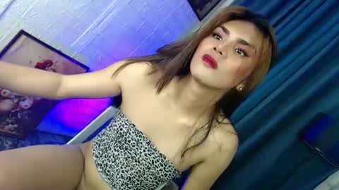 miss_bella69 online show from November 27, 2025, 7:10 am