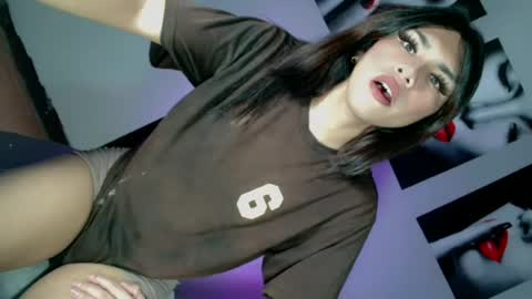 Snapshot of miss_bella69 chatting on June 14, 2026, 4:03 am miss_bella69 online show from June 14, 2026, 4:03 am