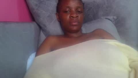 miss_belllo online show from September 19, 2025, 3:19 am