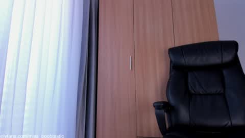 Snapshot of miss_boobtastic chatting on July 28, 2026, 9:37 am Ivy online show from July 28, 2026, 9:37 am