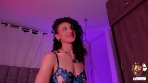 Snapshot of miss_charlotte77 chatting on August 4, 2026, 2:37 am Charlotte online show from August 4, 2026, 2:37 am