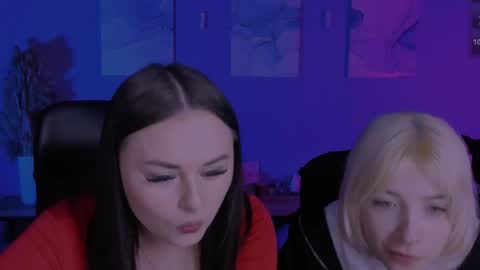 miss_courtney online show from April 22, 2026, 8:50 am