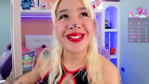 Danika online show from March 10, 2025, 11:53 am