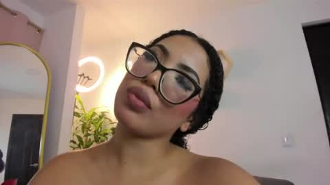 ebonny sexy online show from April 16, 2026, 11:51 pm