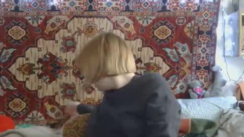 Snapshot of miss_elistia_ chatting on May 8, 2026, 10:42 am Elis online show from May 8, 2026, 10:42 am