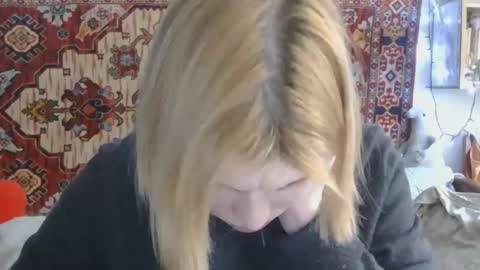 Snapshot of miss_elistia_ chatting on May 12, 2026, 11:07 am Elis online show from May 12, 2026, 11:07 am