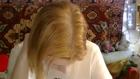 Snapshot of miss_elistia_ chatting on May 27, 2026, 10:56 am Elis online show from May 27, 2026, 10:56 am